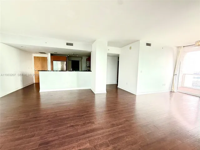 $4,200 | 253 Northeast 2nd Street, Unit 3309, Miami, FL 33132