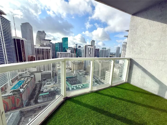 $4,200 | 253 Northeast 2nd Street, Unit 3309, Miami, FL 33132