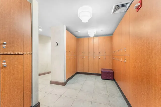 $4,200 | 253 Northeast 2nd Street, Unit 3309, Miami, FL 33132