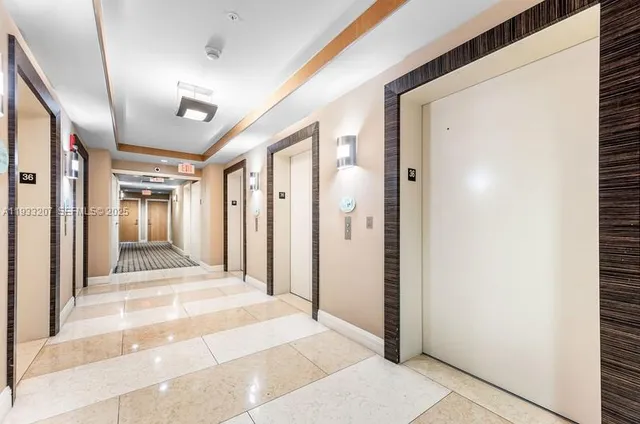 $4,200 | 253 Northeast 2nd Street, Unit 3309, Miami, FL 33132