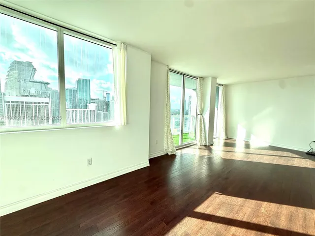 $4,200 | 253 Northeast 2nd Street, Unit 3309, Miami, FL 33132