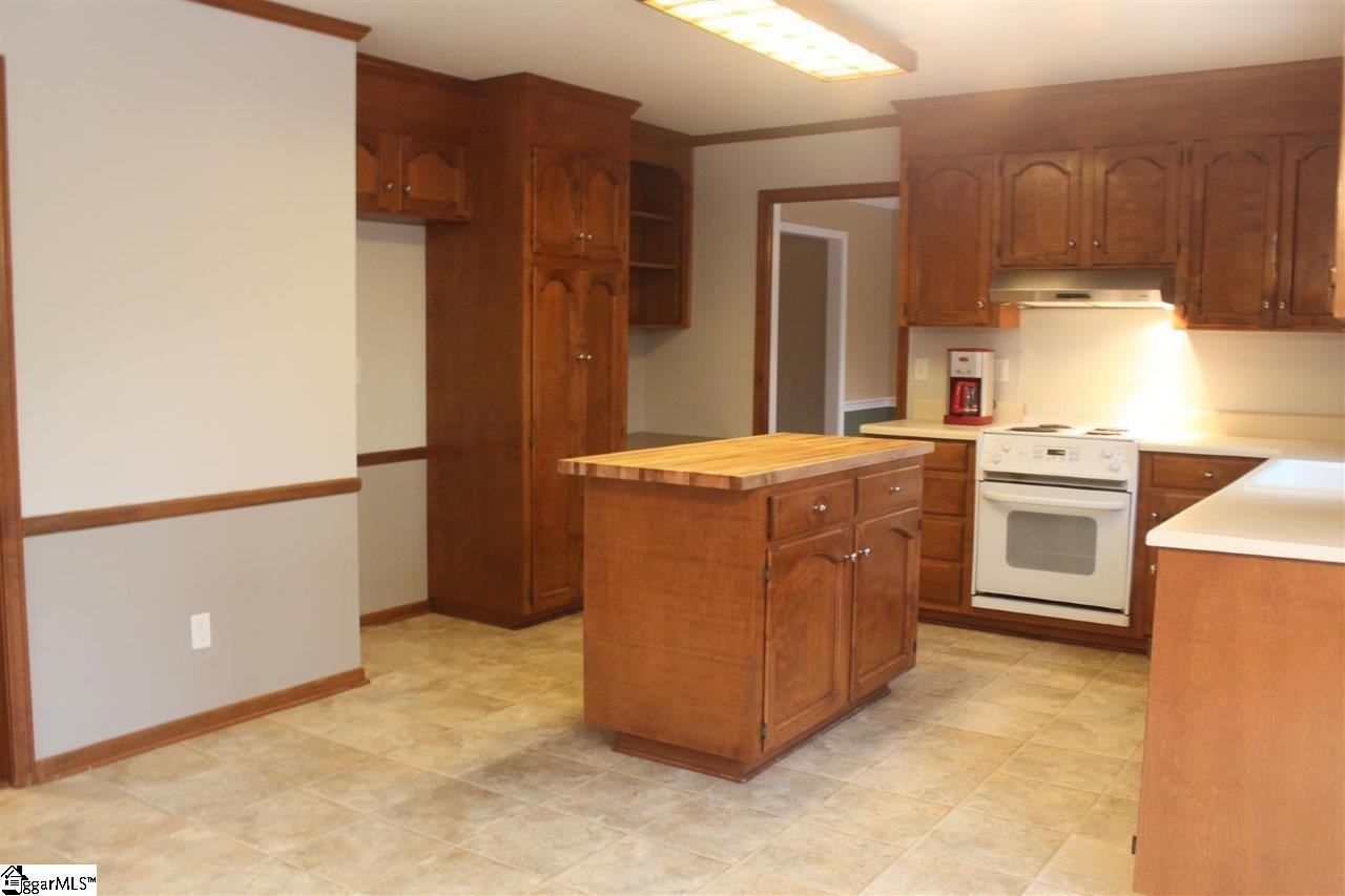 104 Chipping Court Greer, SC 29650 - Photo 9 of 25 Gallery Image 9