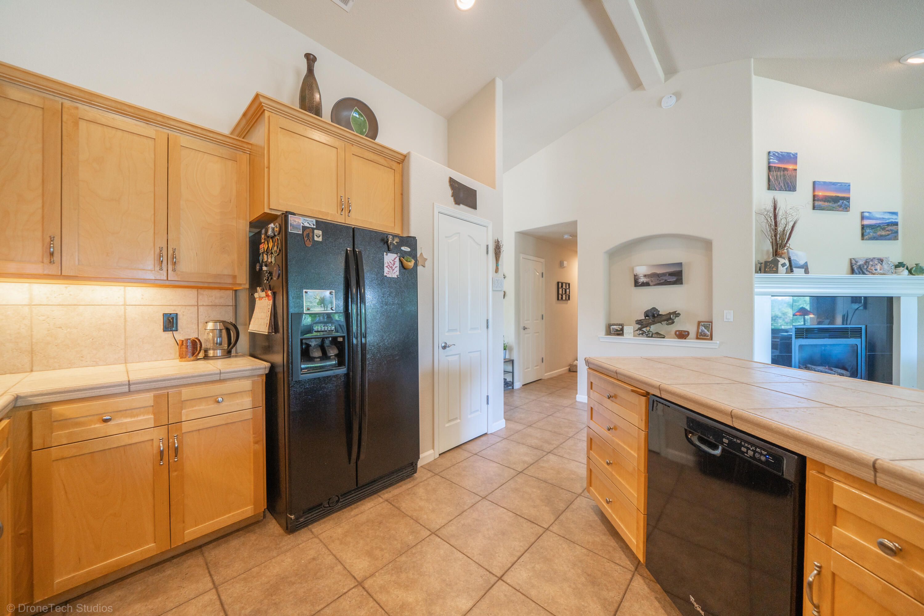 16671 Power Line Road Redding, CA 96001 - Photo 16 of 105 Pantry
