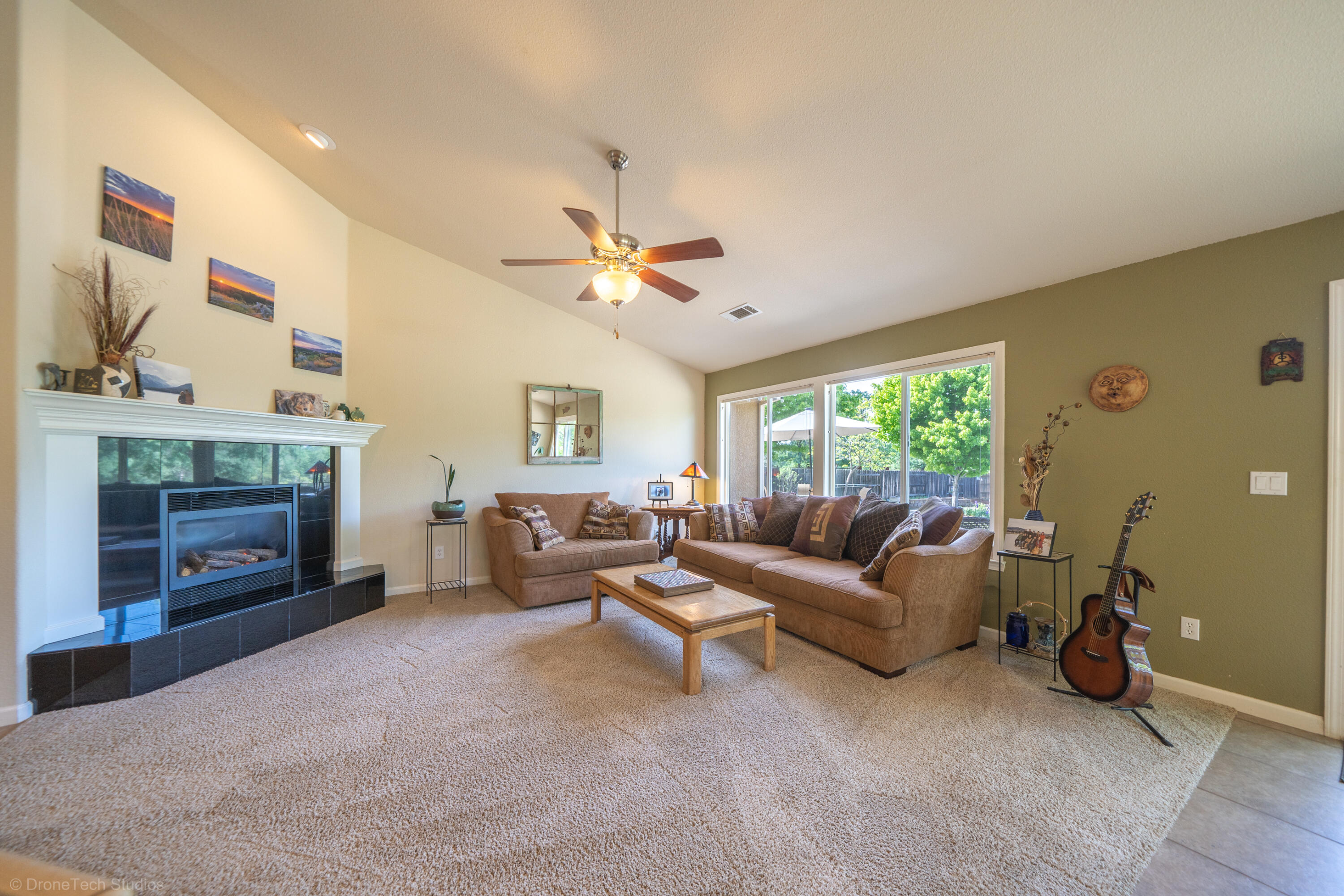 16671 Power Line Road Redding, CA 96001 - Photo 17 of 105 Gas fireplace