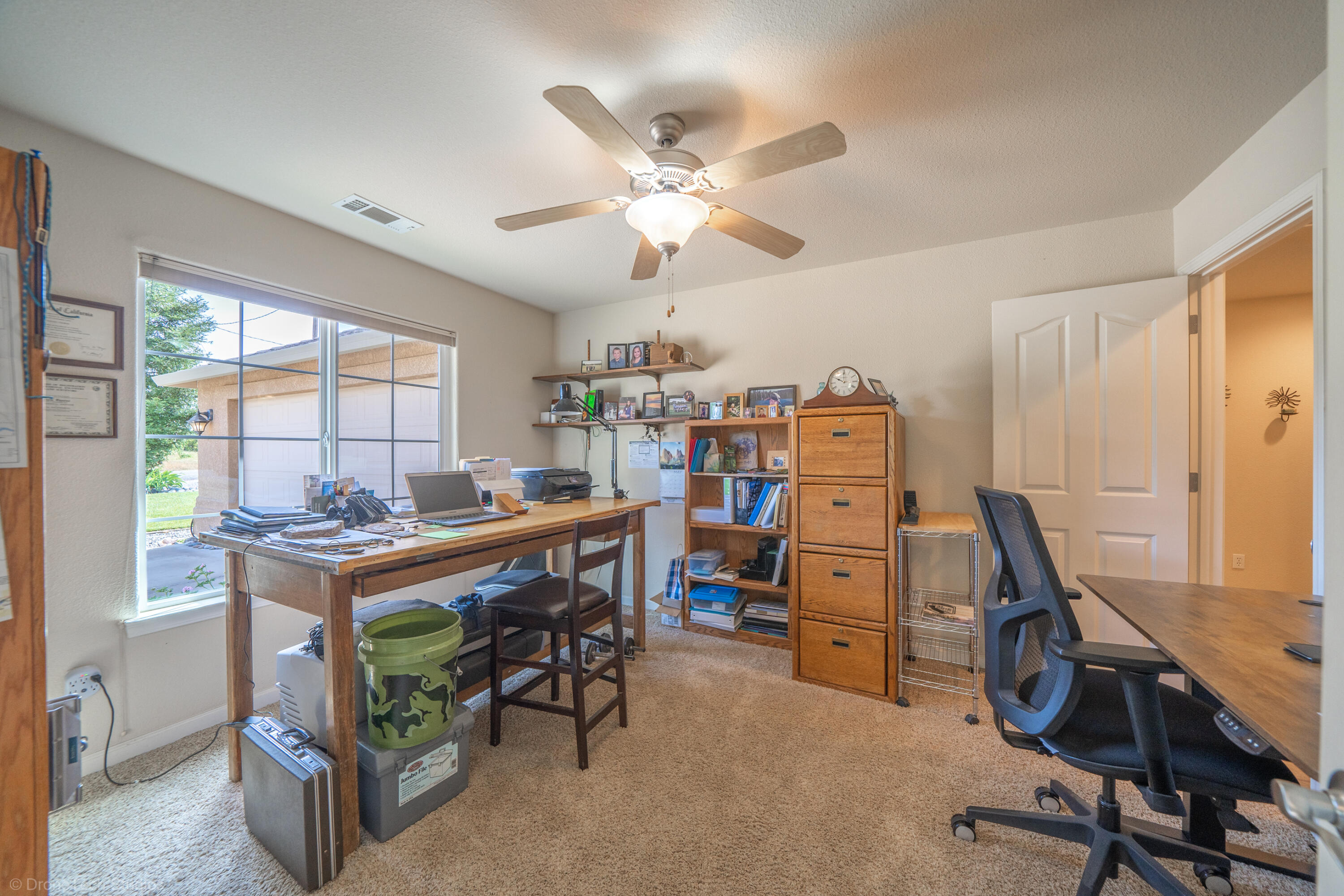 16671 Power Line Road Redding, CA 96001 - Photo 20 of 105 Office or 4th bedroom?