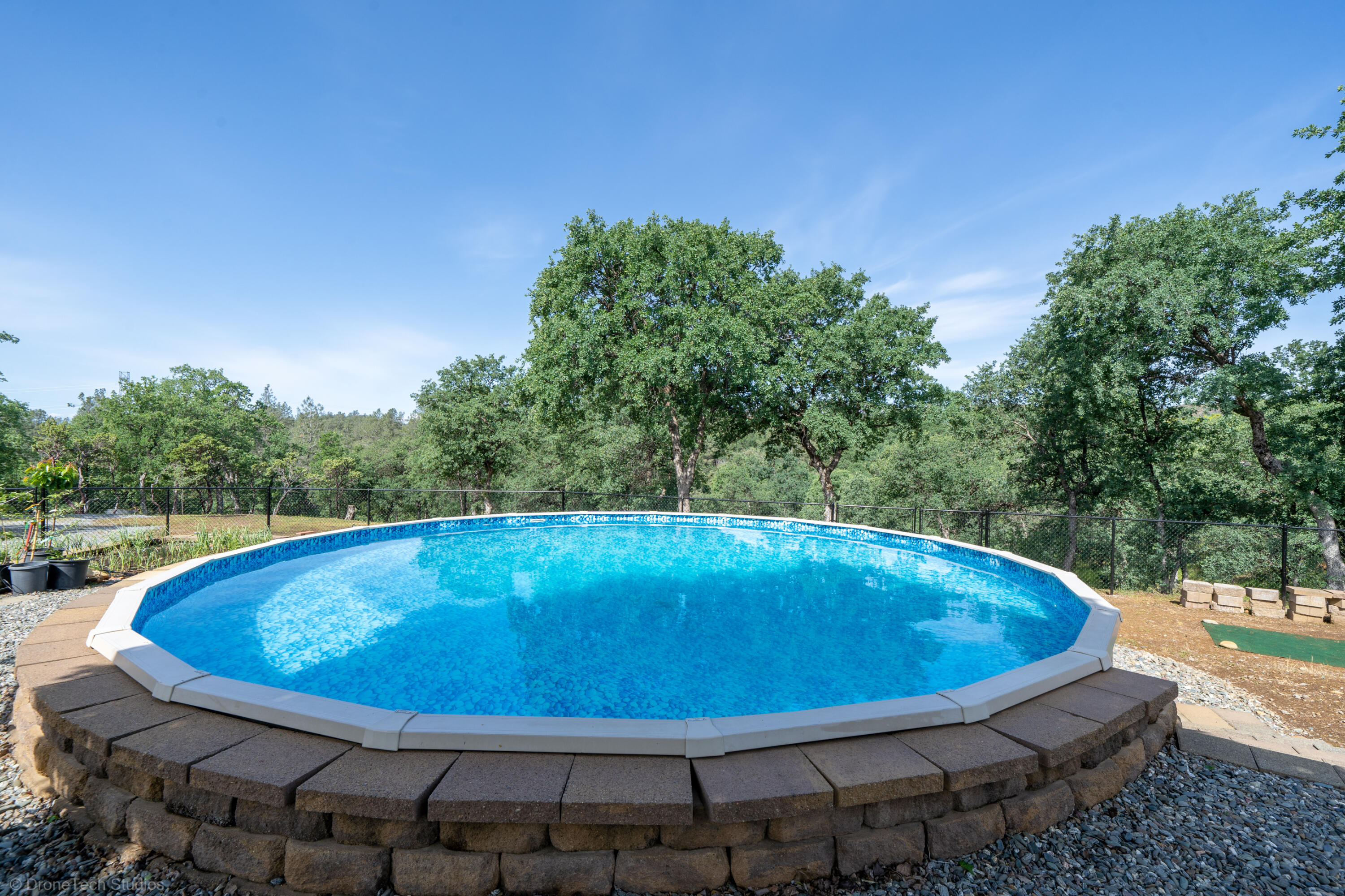 16671 Power Line Road Redding, CA 96001 - Photo 45 of 105 Has shallow & 7' deep end