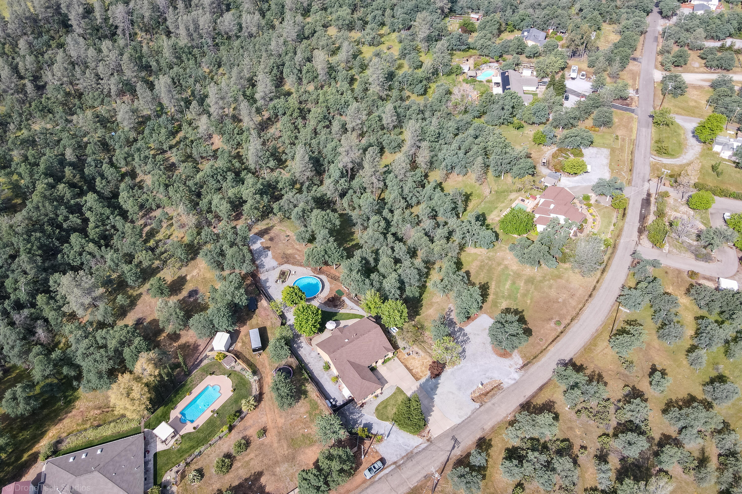 16671 Power Line Road Redding, CA 96001 - Photo 74 of 105 Country living