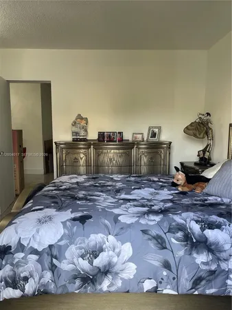 $1,875 | 1255 West 49th Place, Unit E102, Hialeah, FL 33012