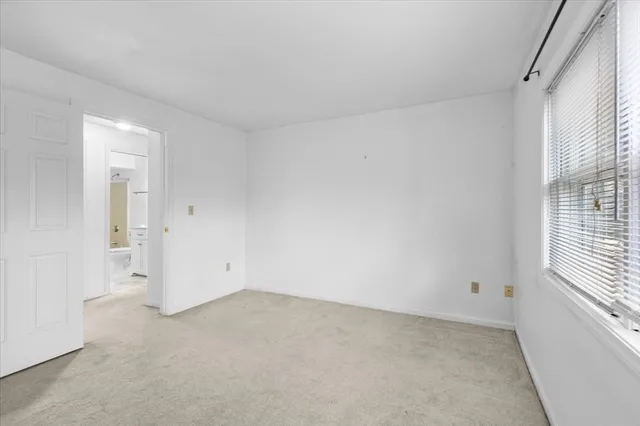 $2,400 | 610 South Franklin Street, Unit C101, Holbrook, MA 02343