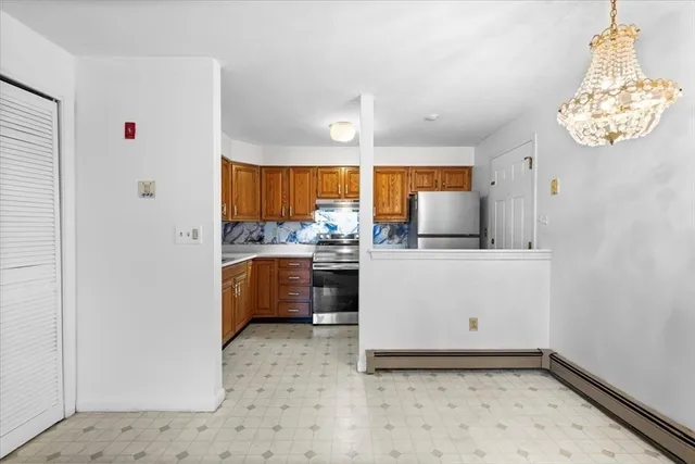 $2,400 | 610 South Franklin Street, Unit C101, Holbrook, MA 02343