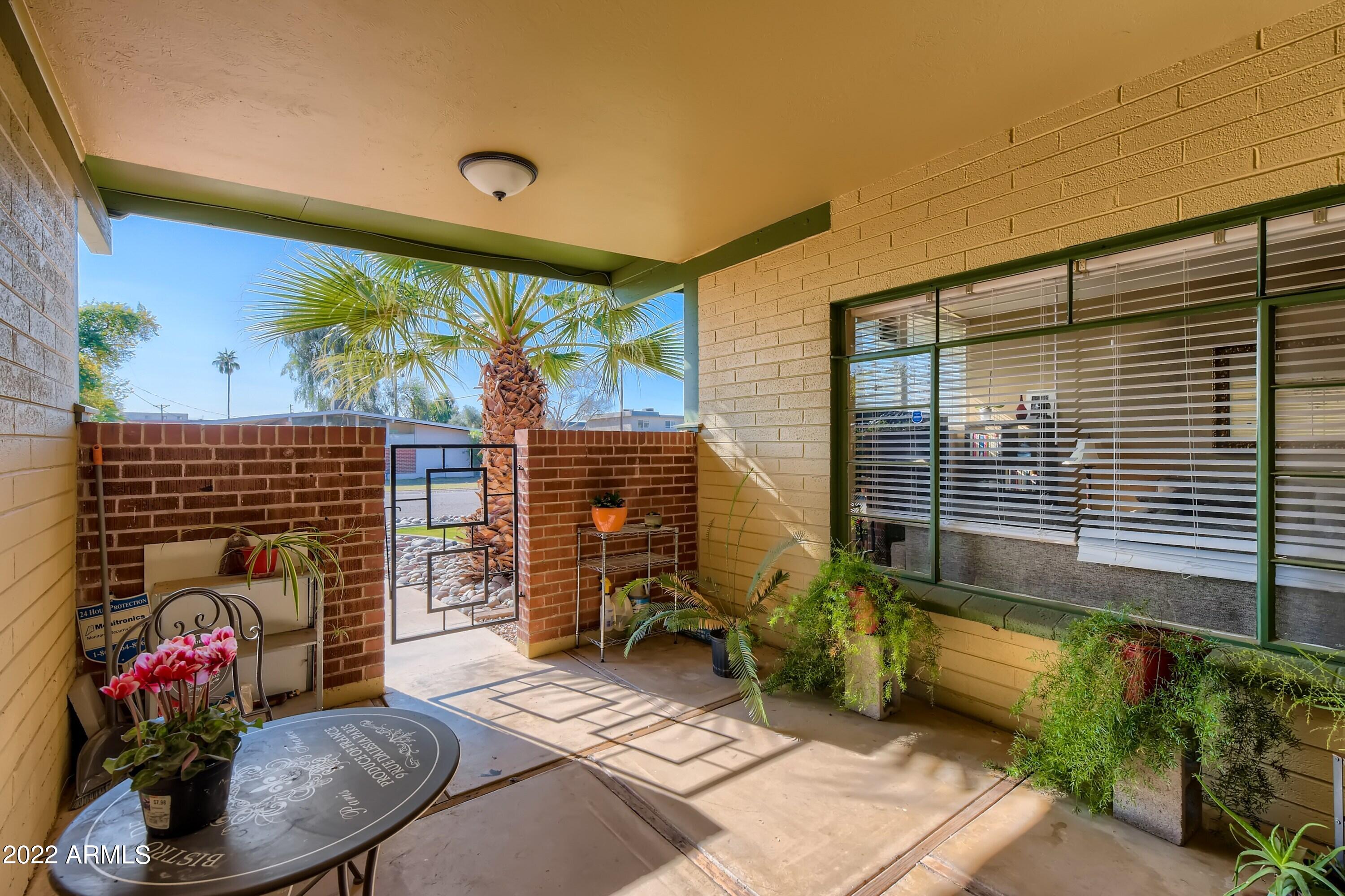 4102 East Granada Road Phoenix, AZ 85008 - Photo 5 of 28 04 Front Patio