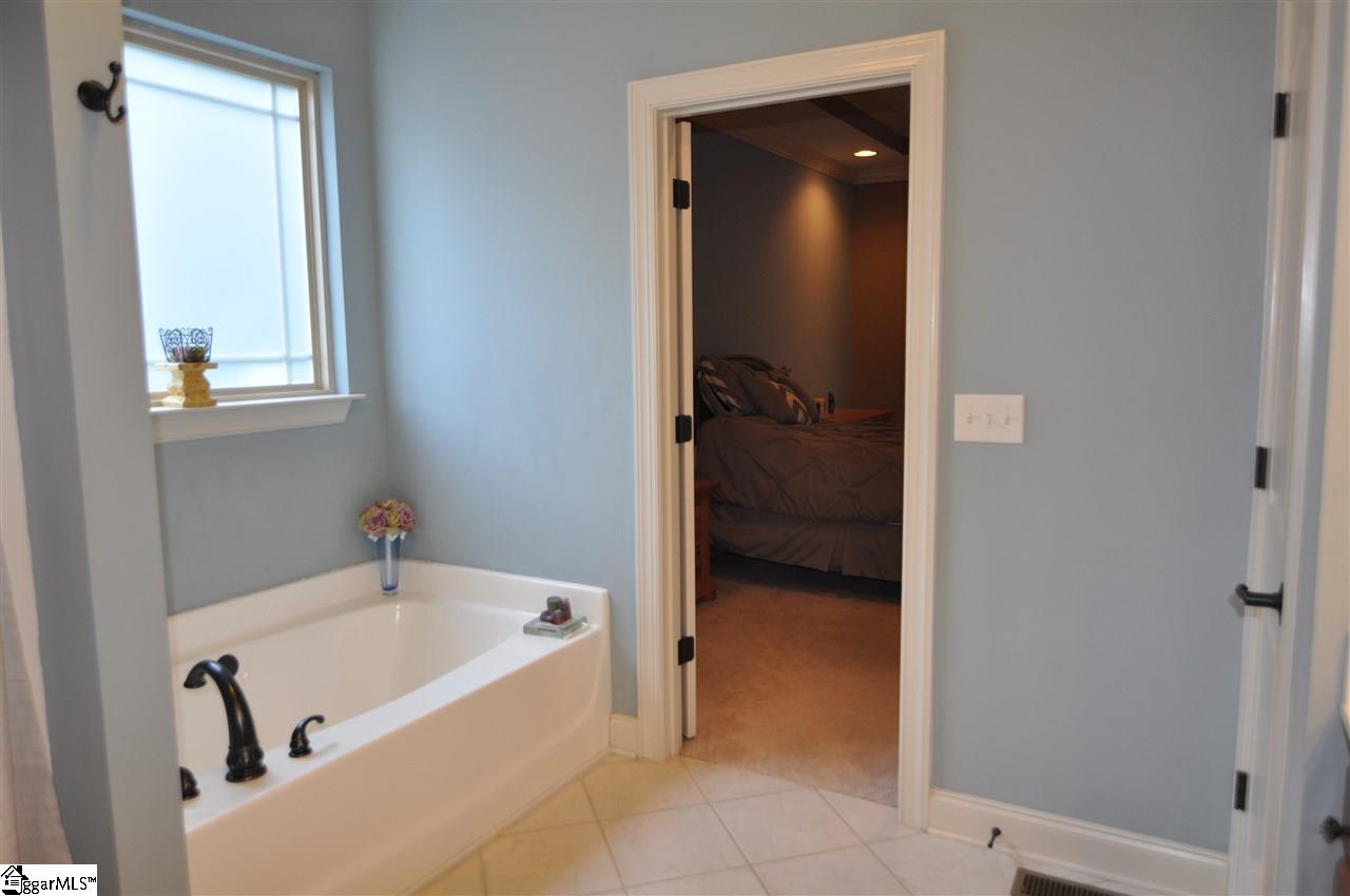 205 Quercus Run Fountain Inn, SC 29644 - Photo 15 of 33