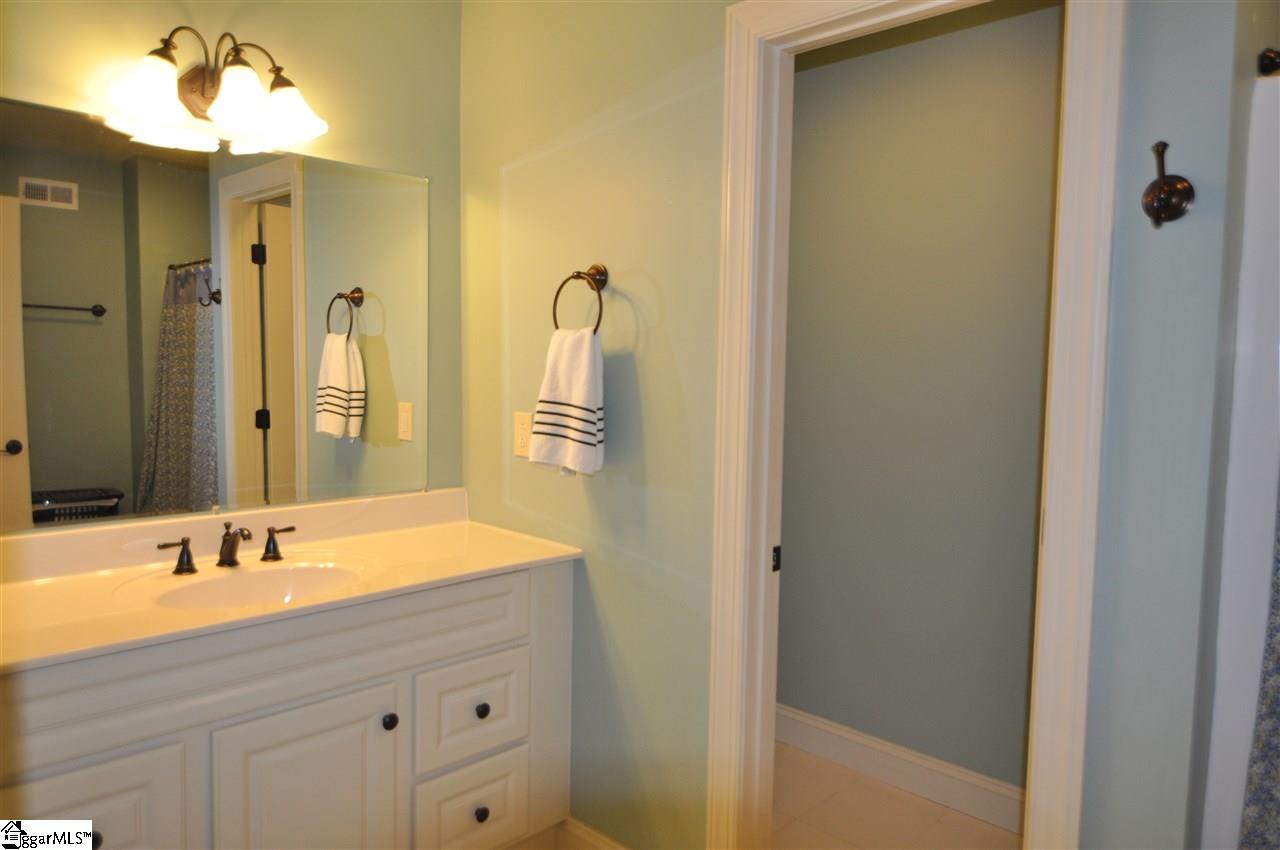 205 Quercus Run Fountain Inn, SC 29644 - Photo 24 of 33