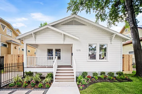 $1,649,000 | 1215 Ashland Street, Houston, TX 77008