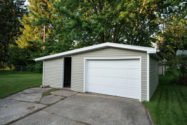 $389,000 | 1153 North 11th Avenue, West Bend, WI 53090