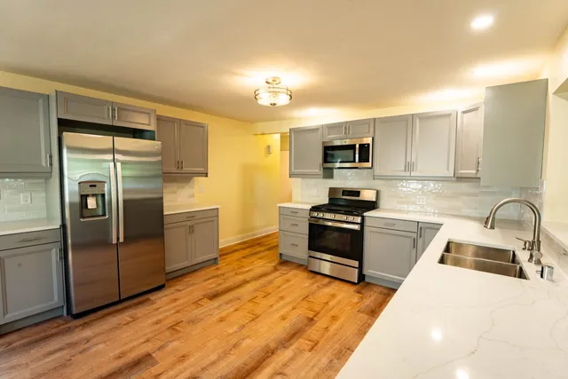 $389,000 | 1153 North 11th Avenue, West Bend, WI 53090