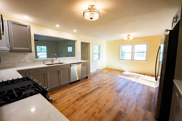 $389,000 | 1153 North 11th Avenue, West Bend, WI 53090