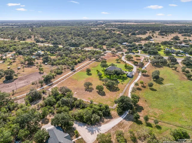 $1,300,000 | 1994 Farm To Market Road 3006, Pleasanton, TX 78064