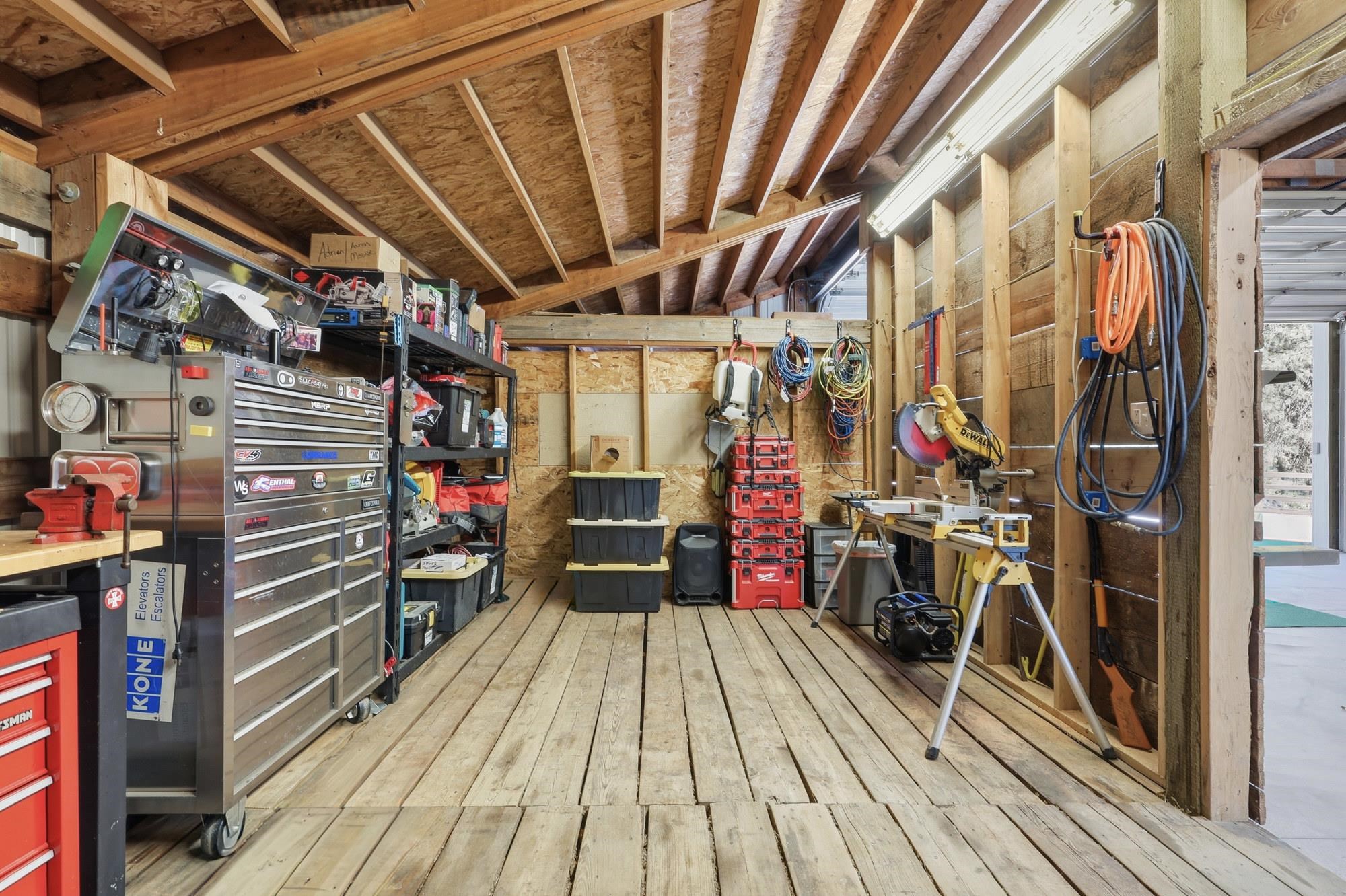 9516 East Day Road Mead, WA 99021 - Photo 45 of 50