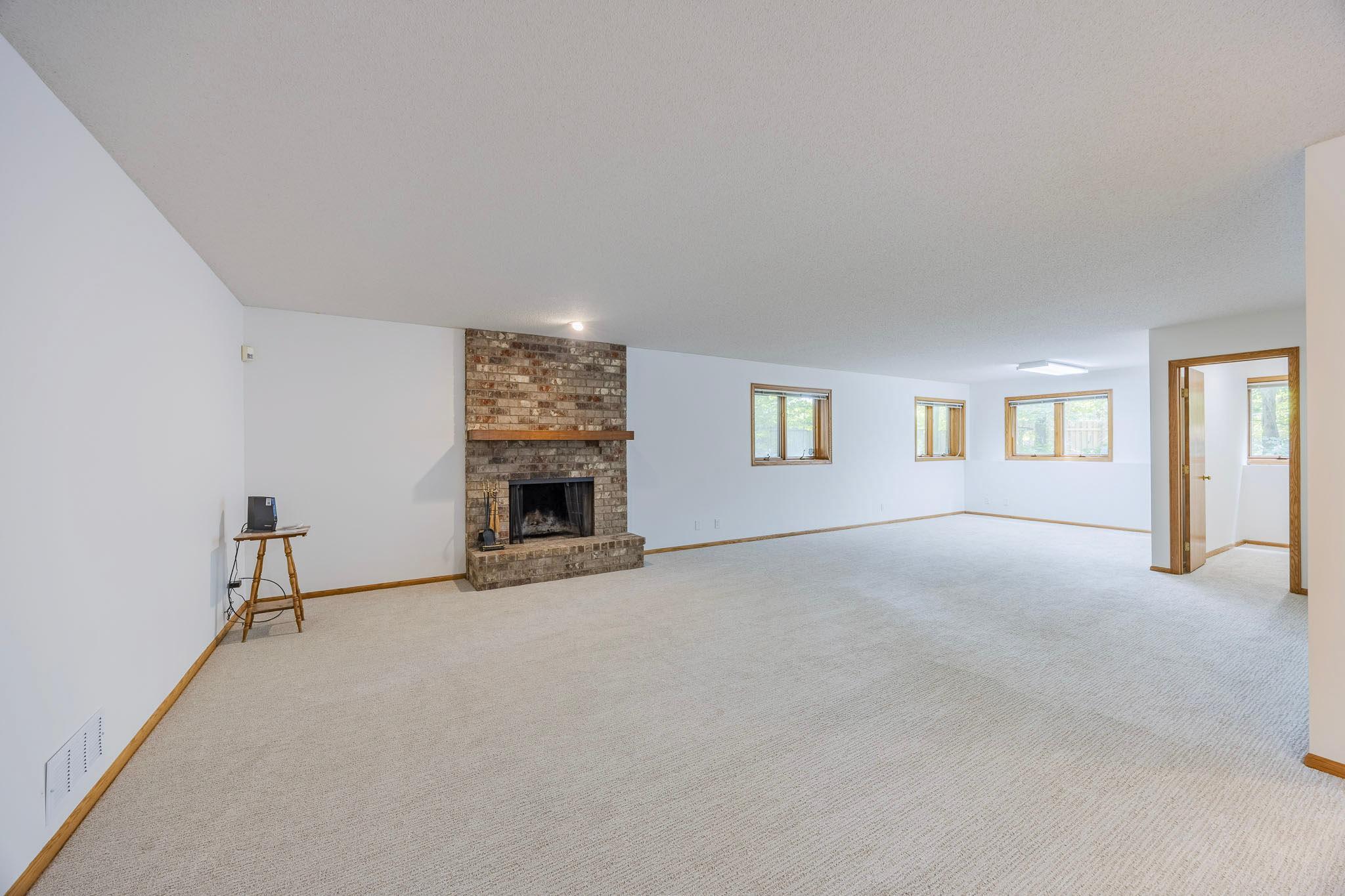 1106 Hollybrook Road Wayzata, MN 55391 - Photo 18 of 28 Gallery Image 18