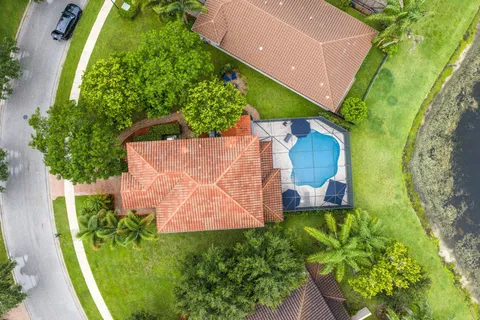 $899,900 | 8396 Calabria Lakes Drive, Boynton Beach, FL 33473