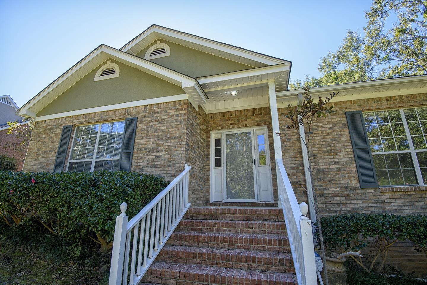 511 Oak Ridge Court West Daphne, AL 36526 - Photo 2 of 30