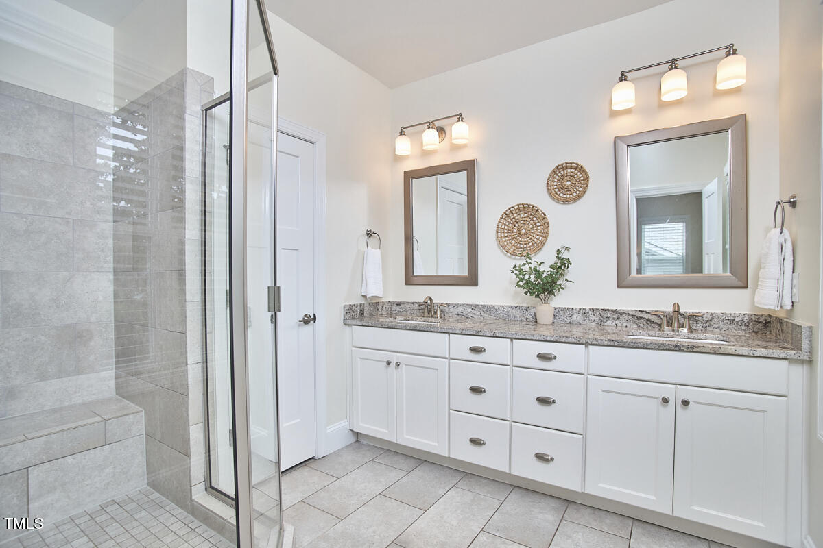 5106 Centerbud Place Raleigh, NC 27606 - Photo 20 of 55 038