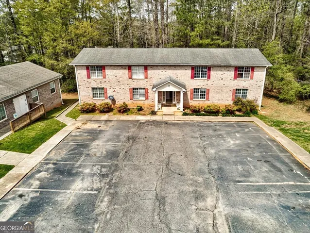 $1,135 | 111 West Burke Street, Unit C1, Stockbridge, GA 30281