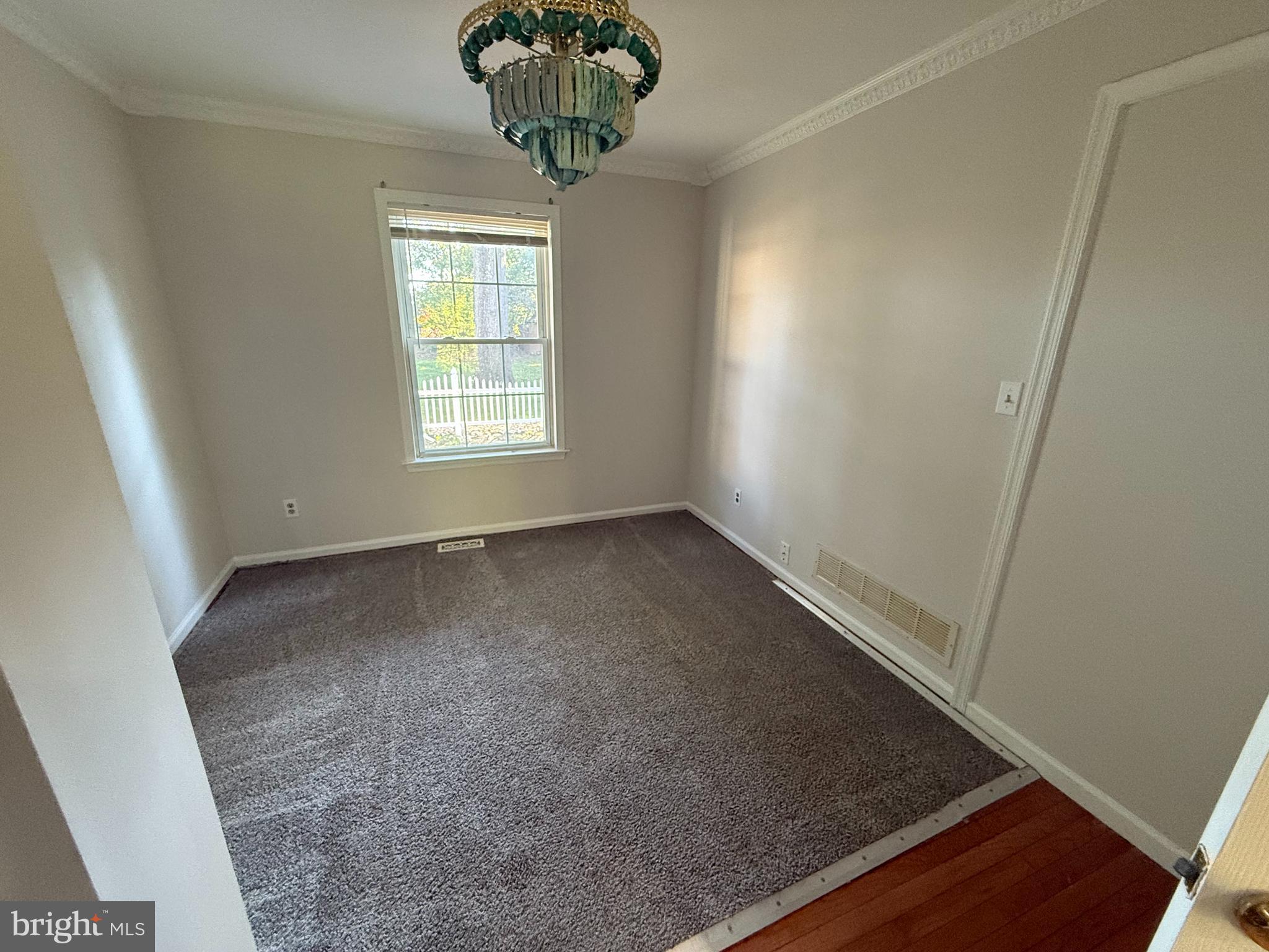 6375 Waterloo Road Elkridge, MD 21075 - Photo 5 of 18