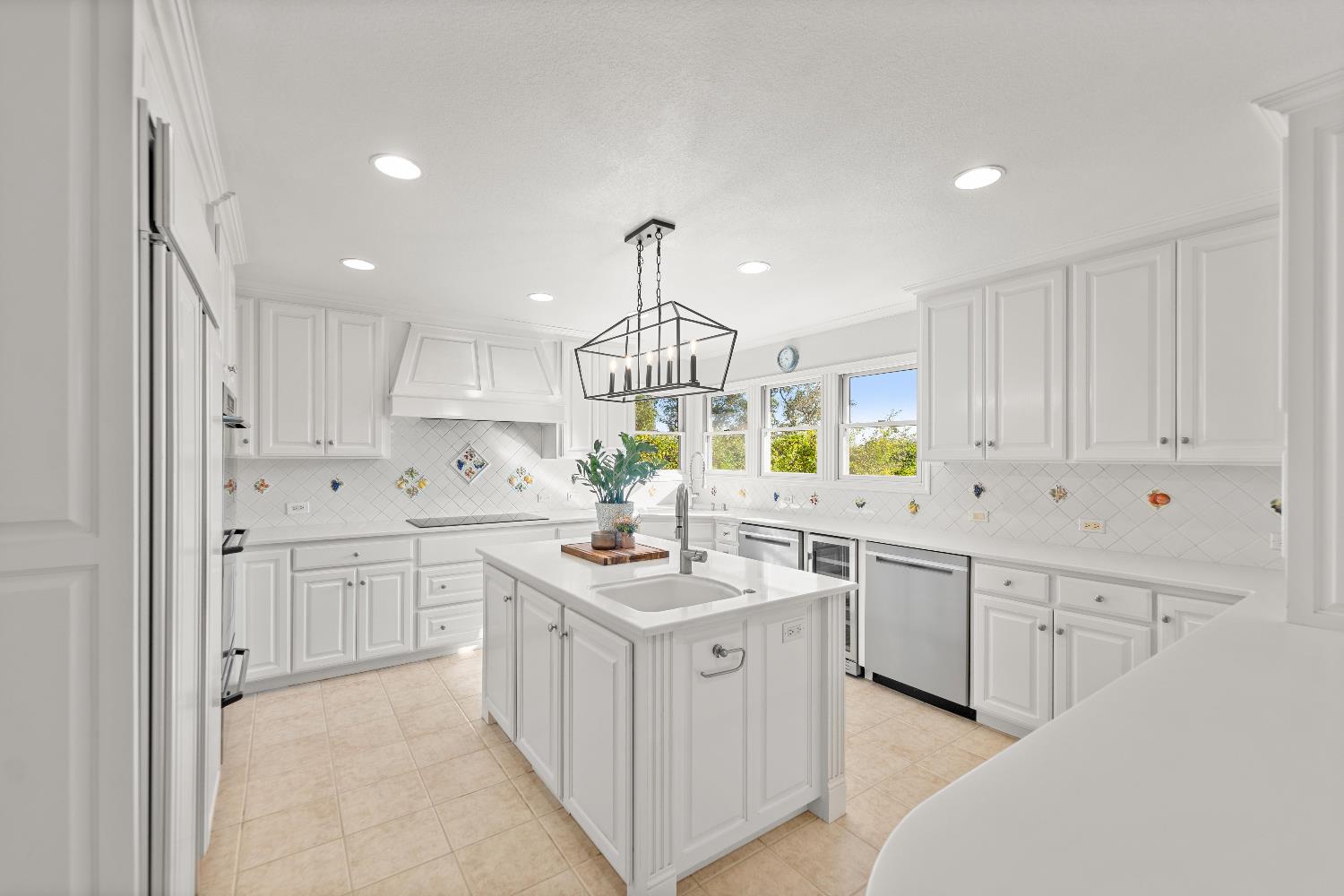 4255 Greenvale Road Fair Oaks, CA 95628 - Photo 18 of 98