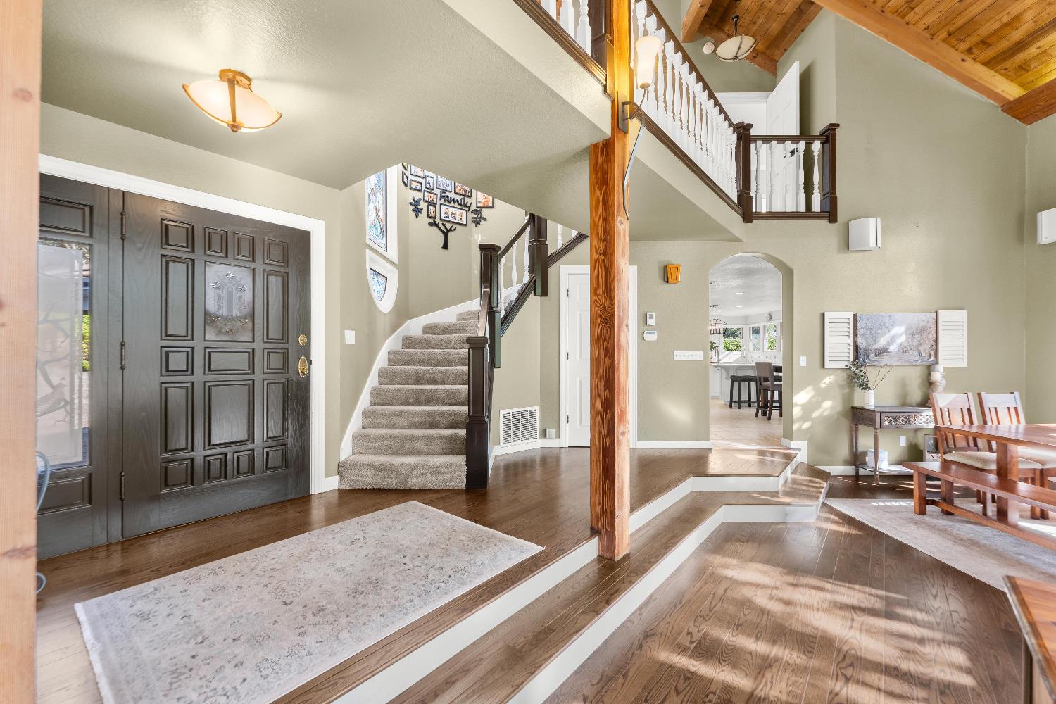 4255 Greenvale Road Fair Oaks, CA 95628 - Photo 7 of 98