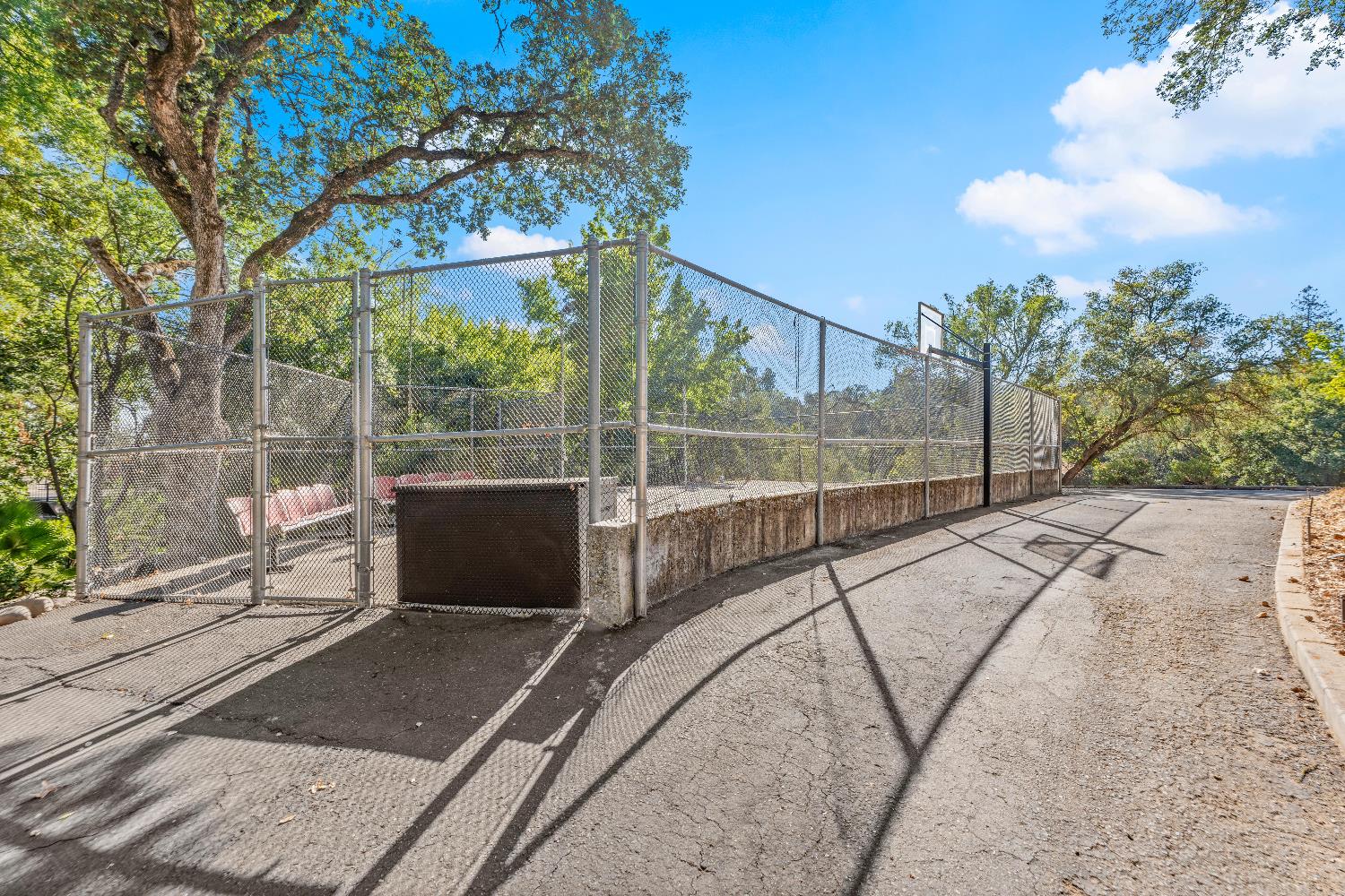 4255 Greenvale Road Fair Oaks, CA 95628 - Photo 76 of 98