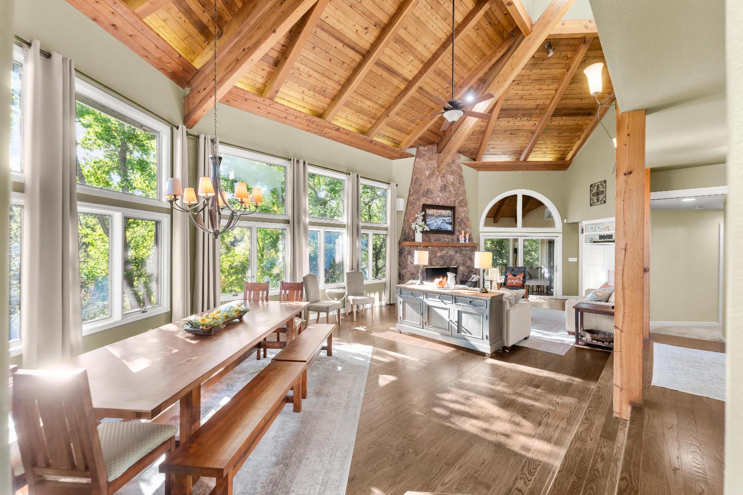 4255 Greenvale Road Fair Oaks, CA 95628 - Photo 9 of 98