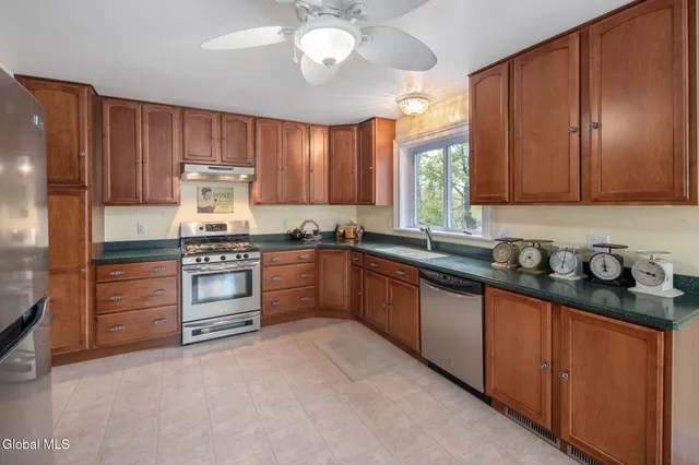 $750,000 | 6550 Hill Street, Stockport, NY 12534