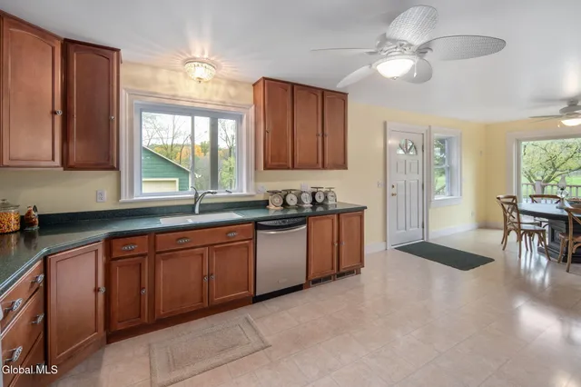 $750,000 | 6550 Hill Street, Stockport, NY 12534