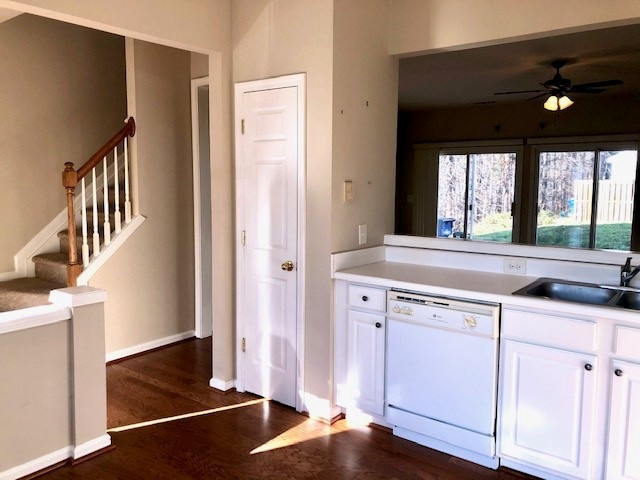 4235 Vienna Crest Drive Raleigh, NC 27613 - Photo 4 of 11 a view of a kitchen from the hallway