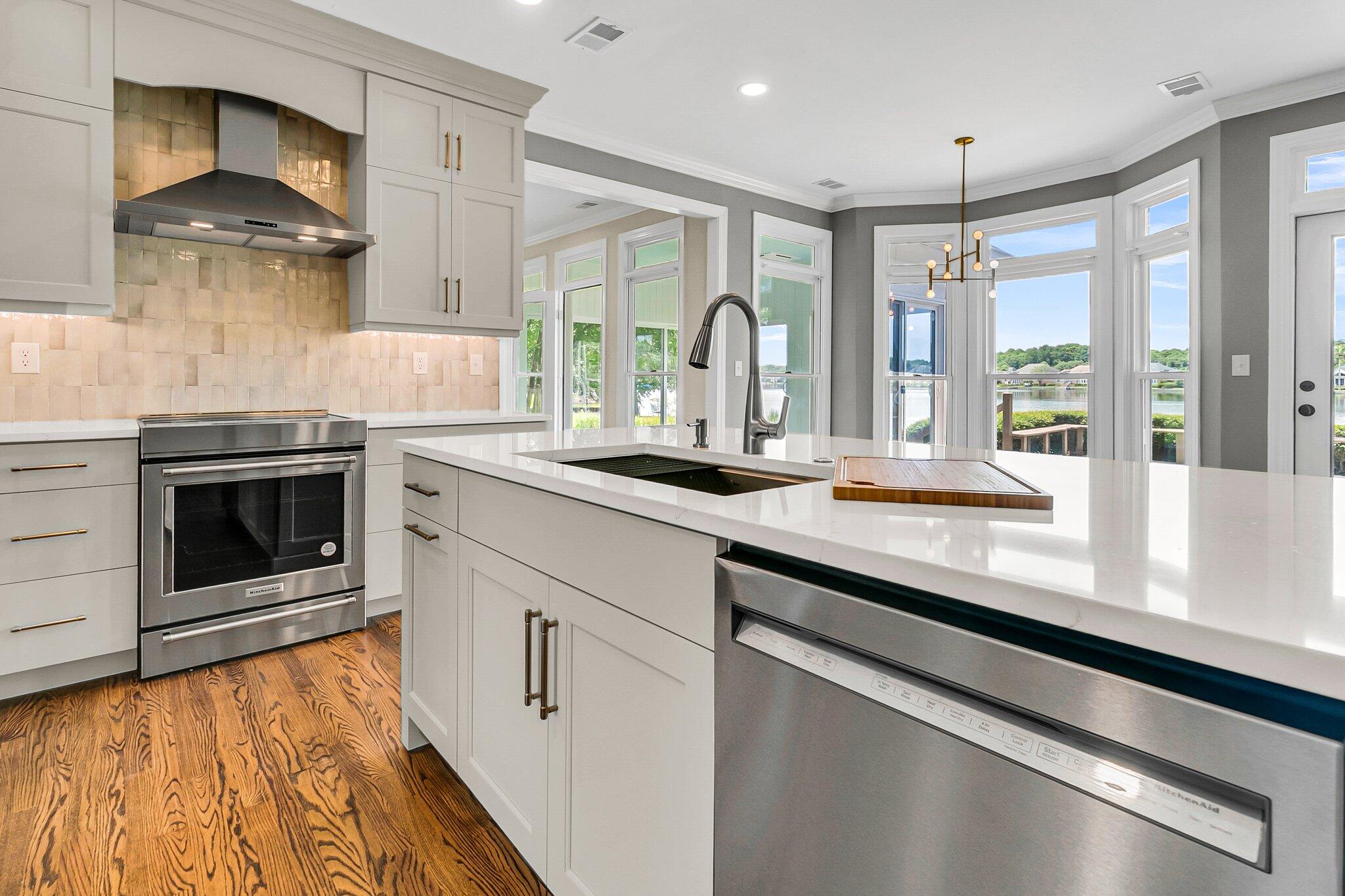 1341 Topsail Court Mount Pleasant, SC 29464 - Photo 15 of 105 Workstation sink