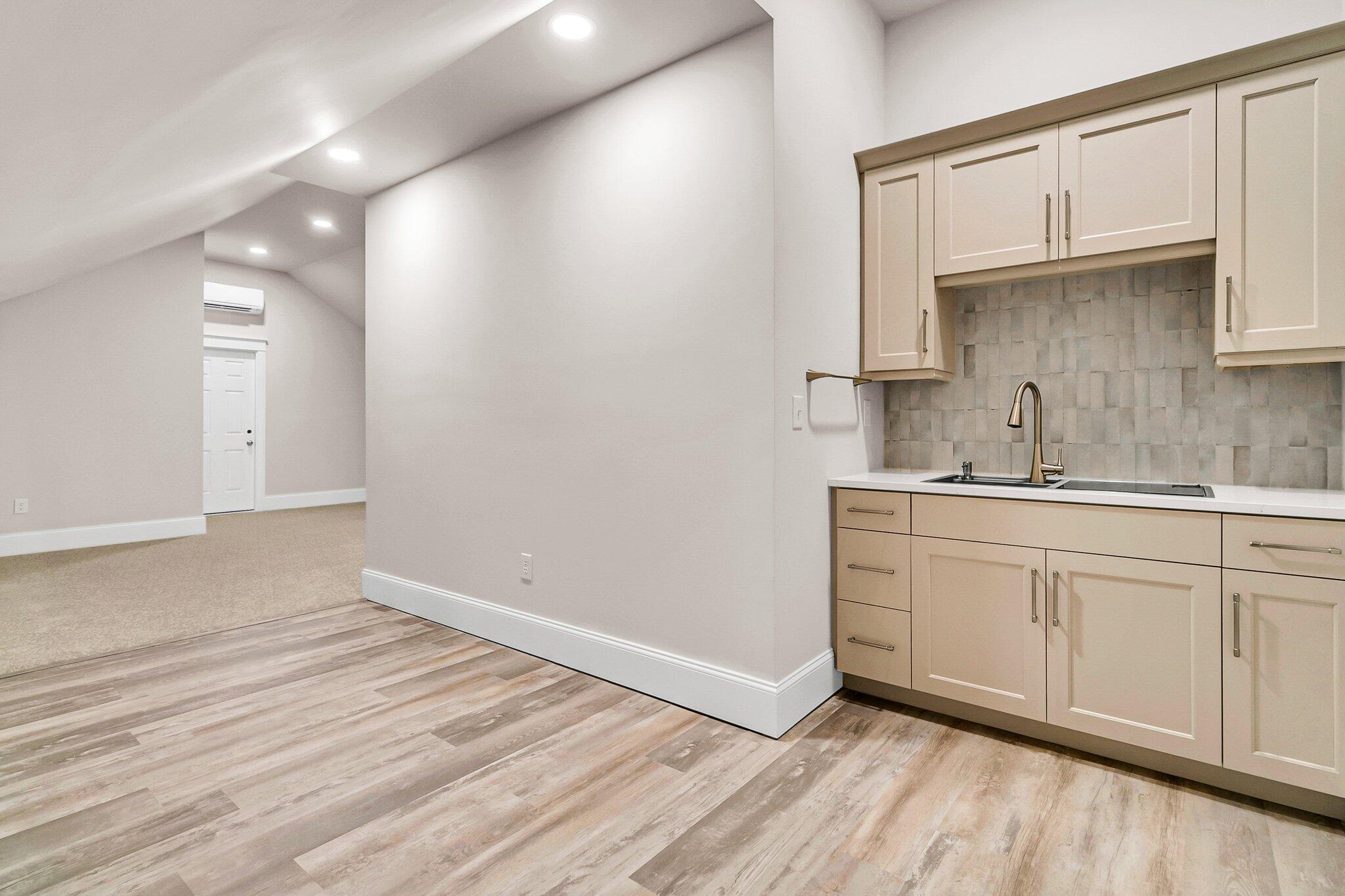 1341 Topsail Court Mount Pleasant, SC 29464 - Photo 68 of 105 Kitchenette in flex space