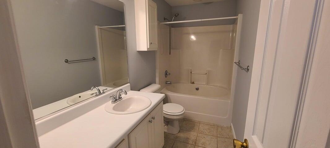5018 Wheeler Lake Road Augusta, GA 30909 - Photo 6 of 10 wl primary bath
