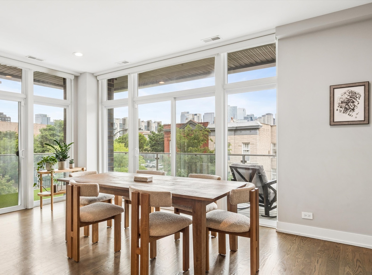 236 South Racine Avenue, Unit 304 Chicago, IL 60607 - Photo 4 of 22