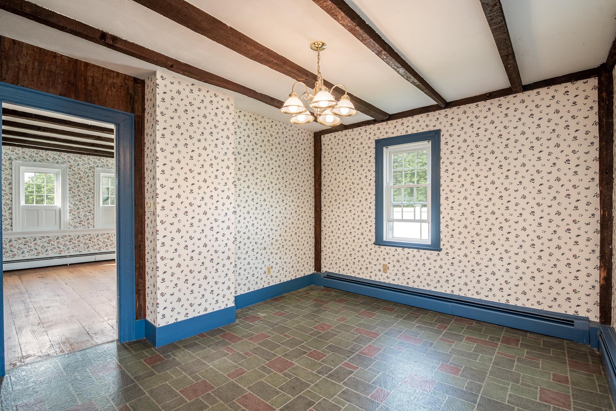 284 Dover Point Road Dover, NH 03820 - Photo 4 of 40