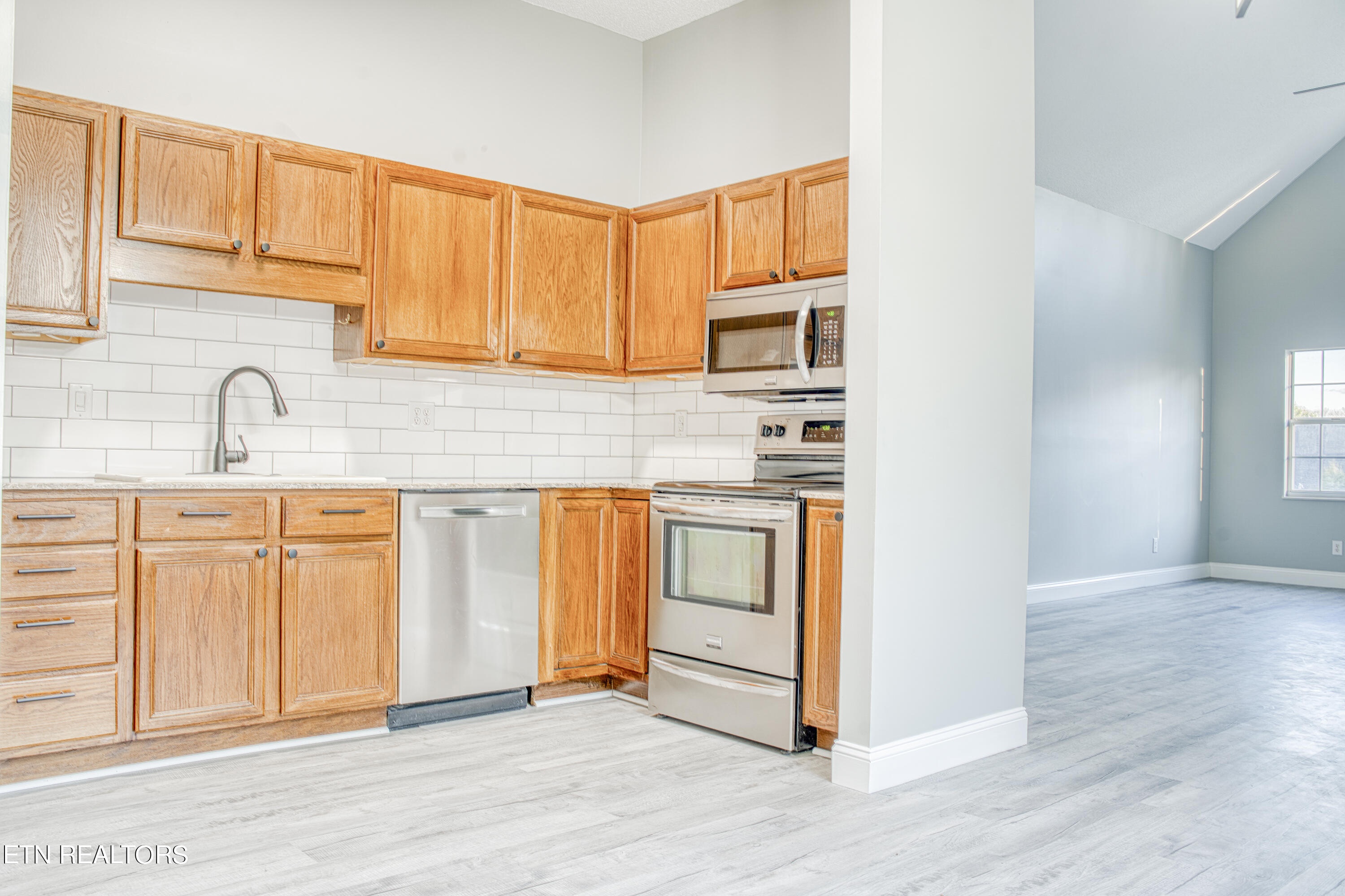 3527 Laurel View Road Knoxville, TN 37917 - Photo 11 of 23 Kitchen