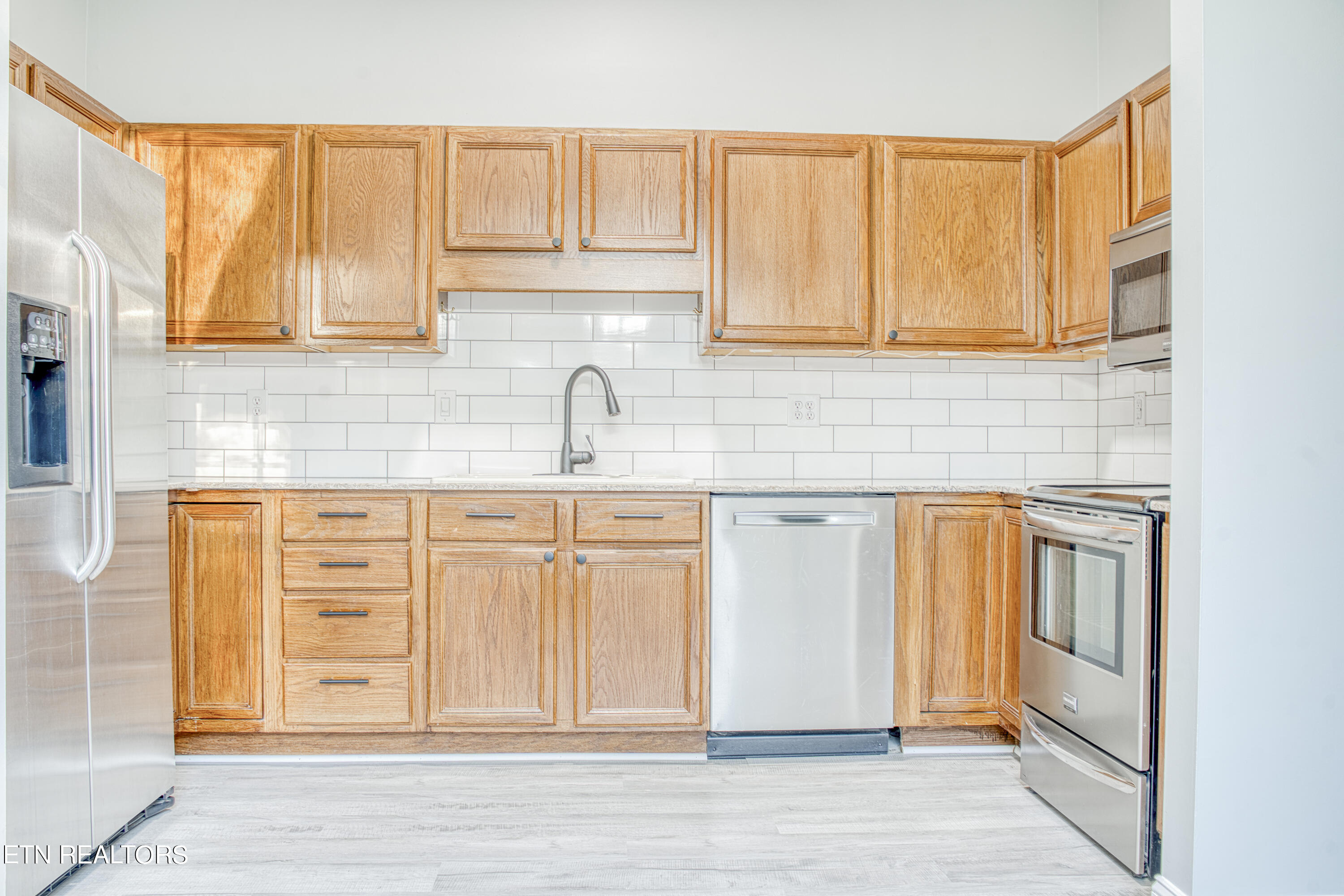 3527 Laurel View Road Knoxville, TN 37917 - Photo 12 of 23 Kitchen 1