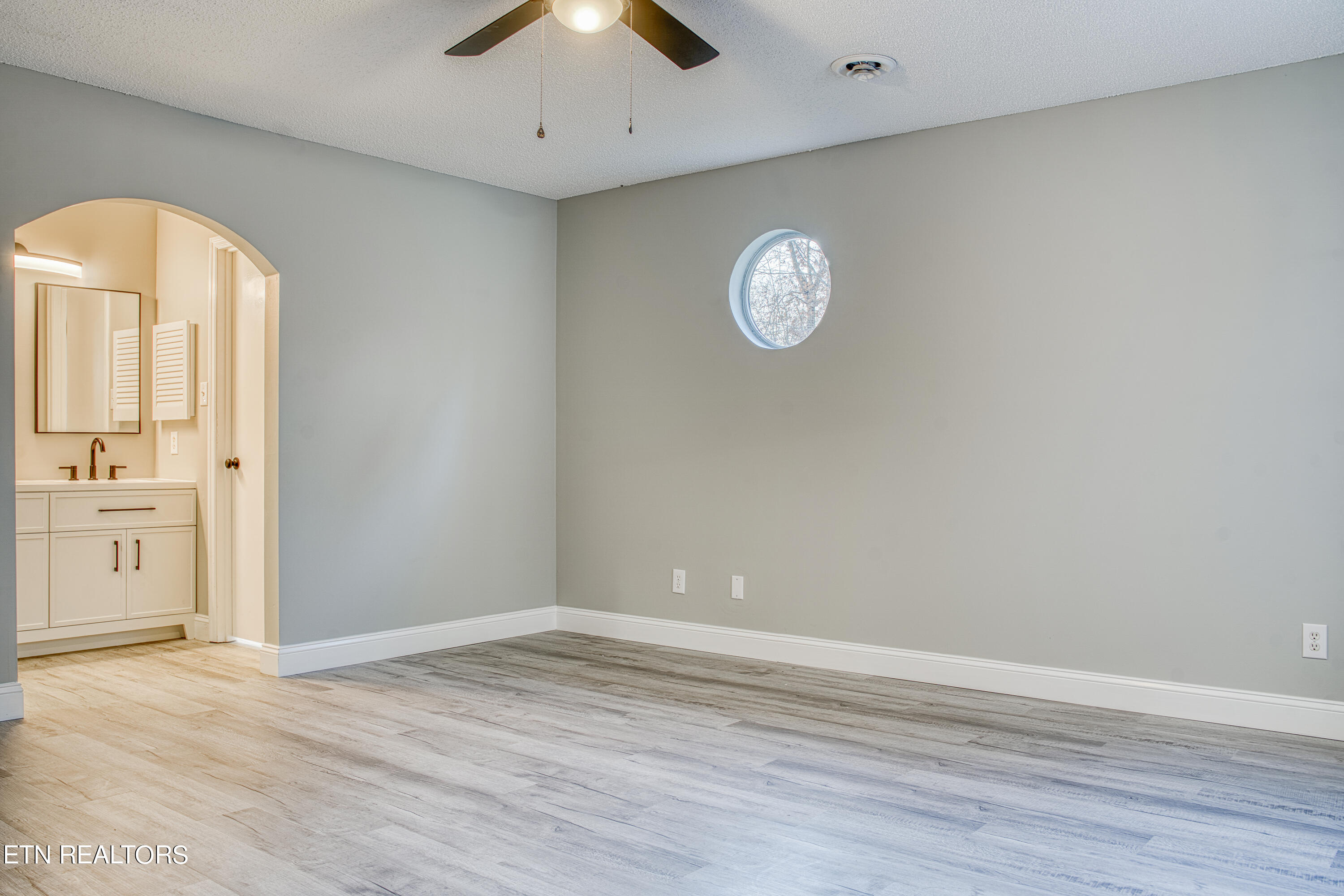 3527 Laurel View Road Knoxville, TN 37917 - Photo 14 of 23 Master Bedroom