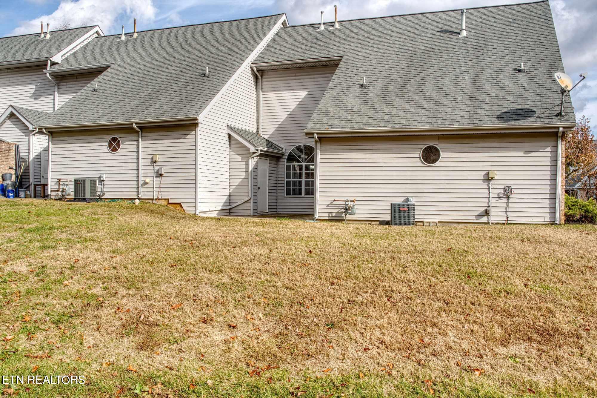 3527 Laurel View Road Knoxville, TN 37917 - Photo 21 of 23 Ext Back