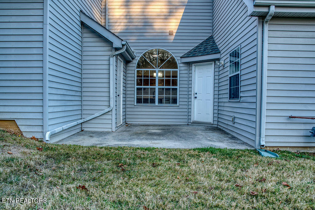 3527 Laurel View Road Knoxville, TN 37917 - Photo 23 of 23 Ext Back