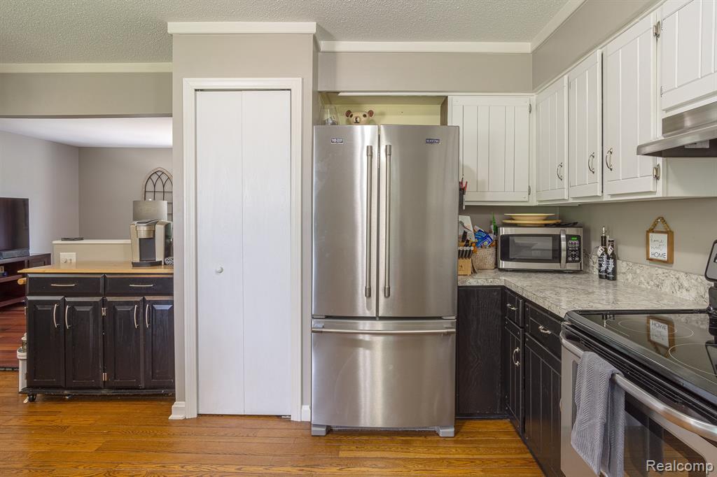 6072 Rocking Chair Road Grand Blanc, MI 48439 - Photo 6 of 19