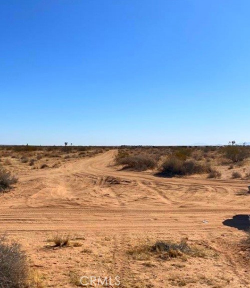 1 Shelby Road Helendale, CA 92342 - Photo 3 of 4 a view of an ocean