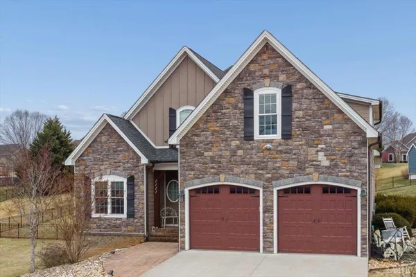 $684,999 | 1111 LeJack Circle, Forest, VA 24551