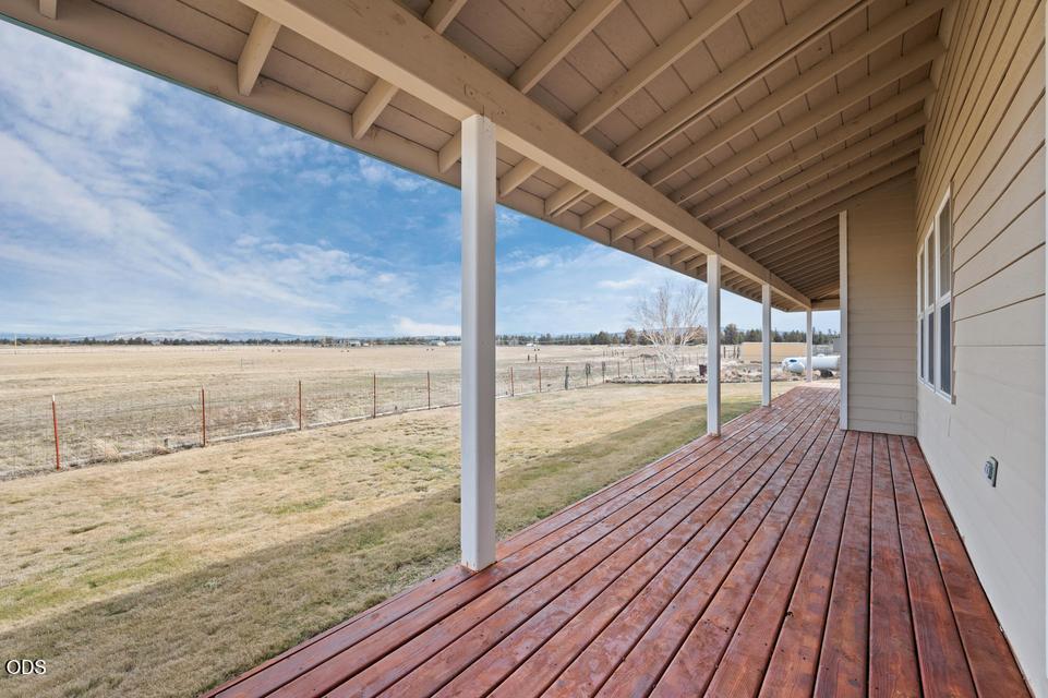 24585 Dodds Road Bend, OR 97701 - Photo 59 of 114